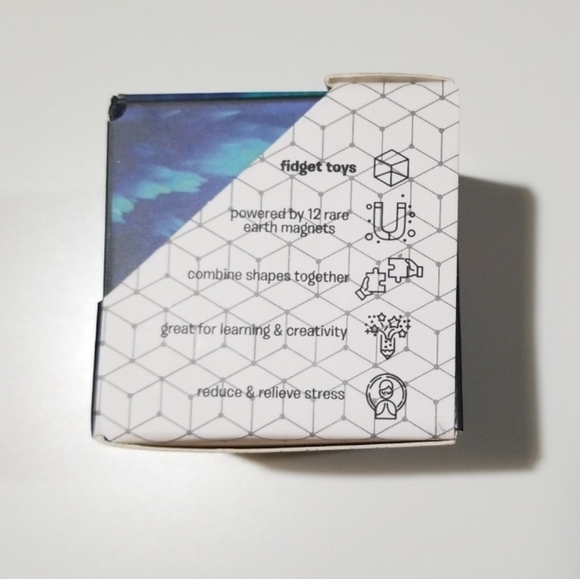 Magic Cube Fidget - Picture 4 of 4